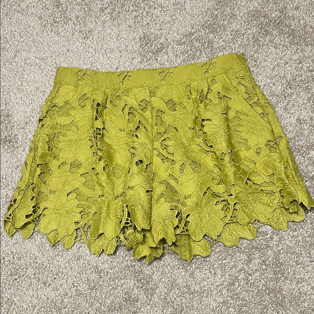 NWT Umgee Lace Overlay Olive Shorts